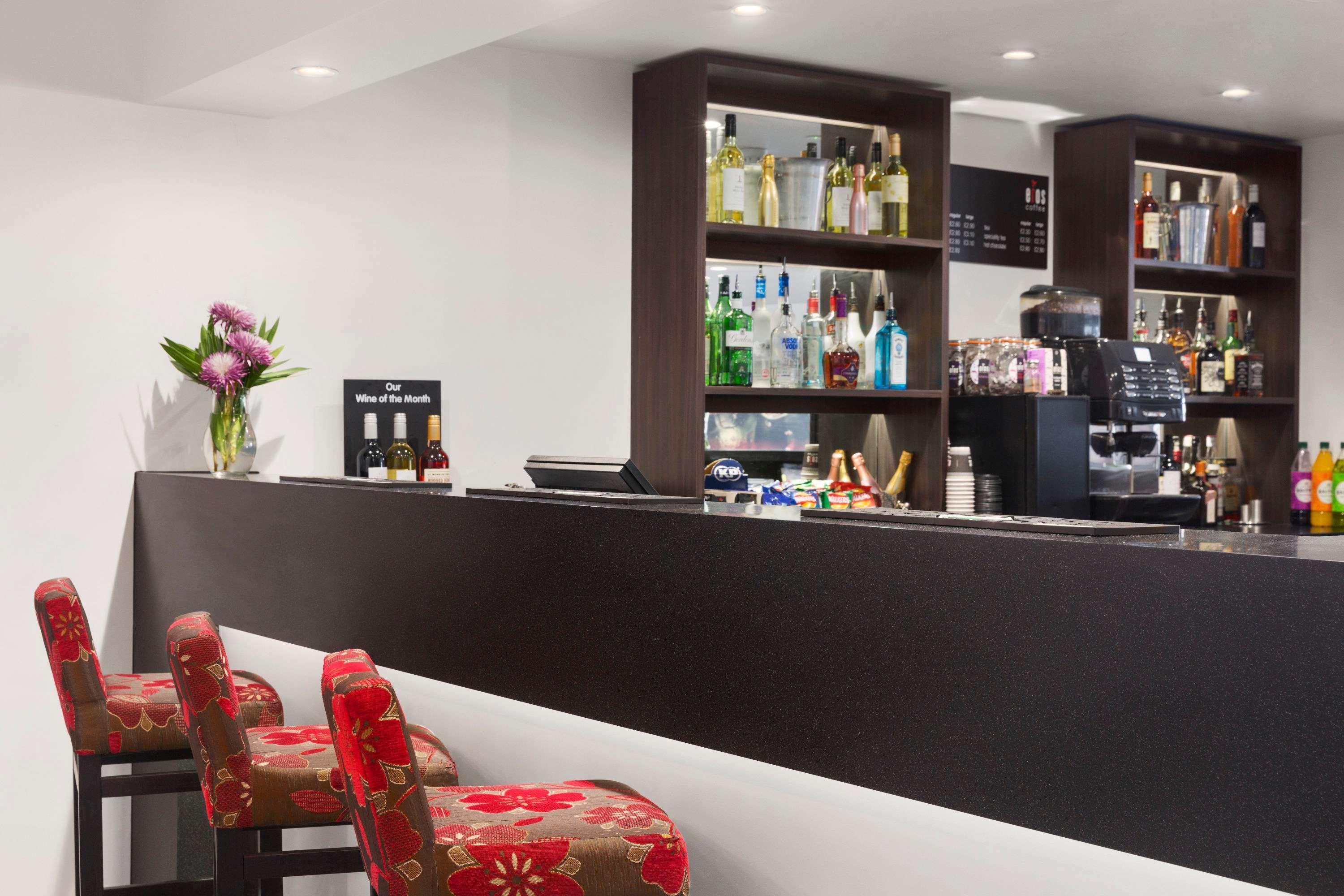 Ramada Milton Keynes Otel Dış mekan fotoğraf