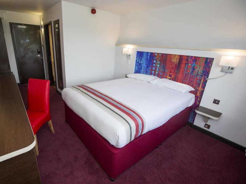 Ramada Milton Keynes Otel Dış mekan fotoğraf