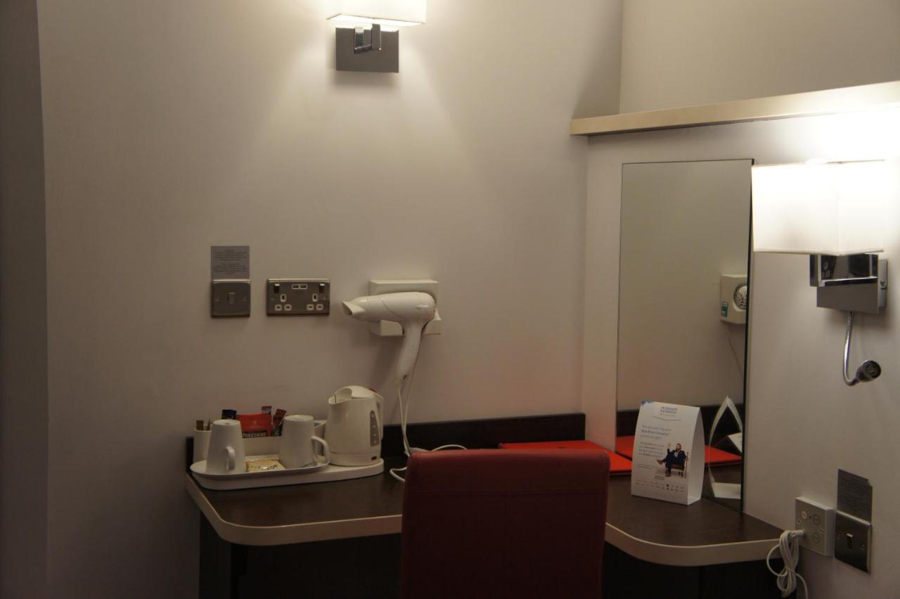 Ramada Milton Keynes Otel Dış mekan fotoğraf