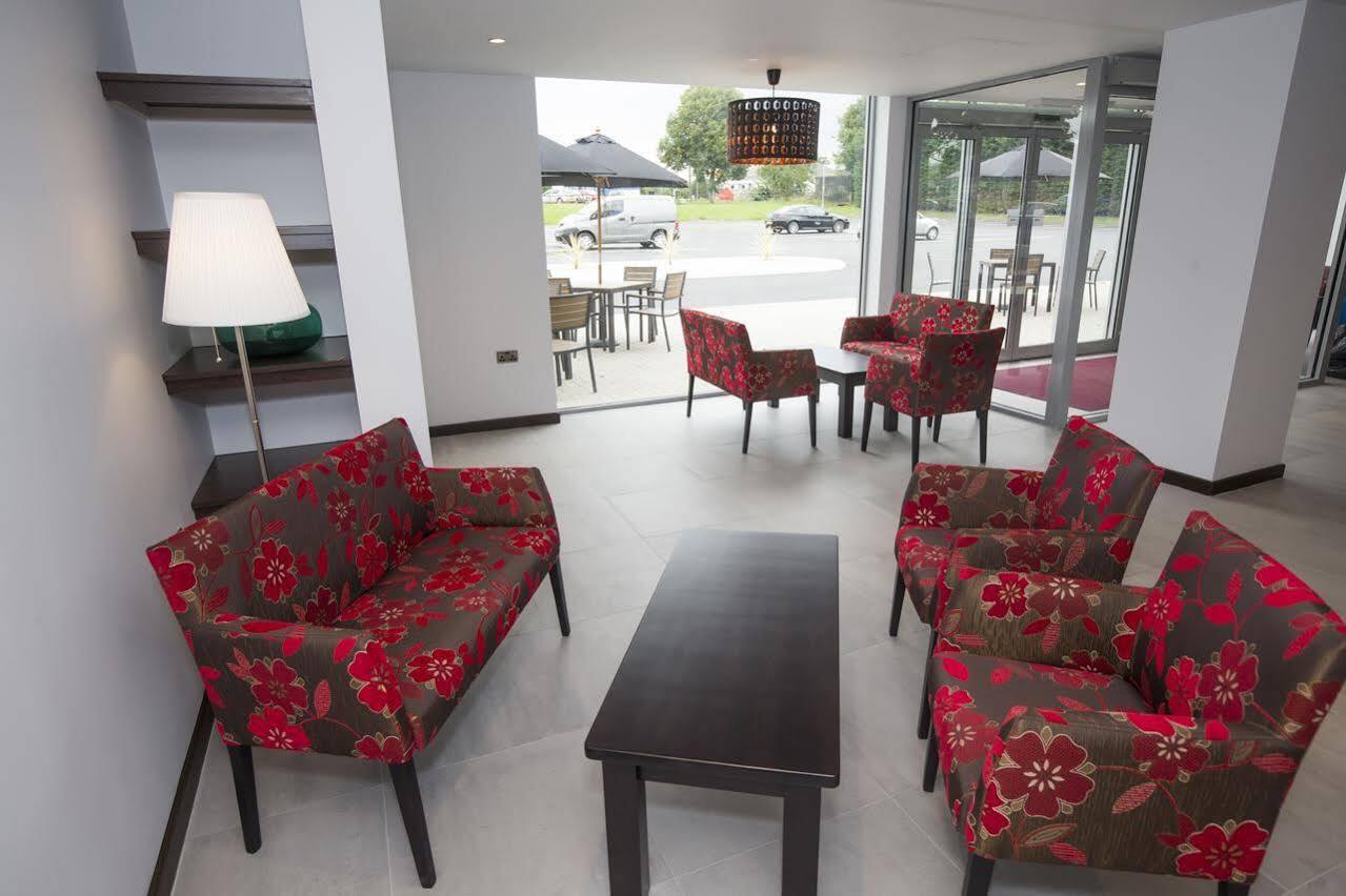 Ramada Milton Keynes Otel Dış mekan fotoğraf