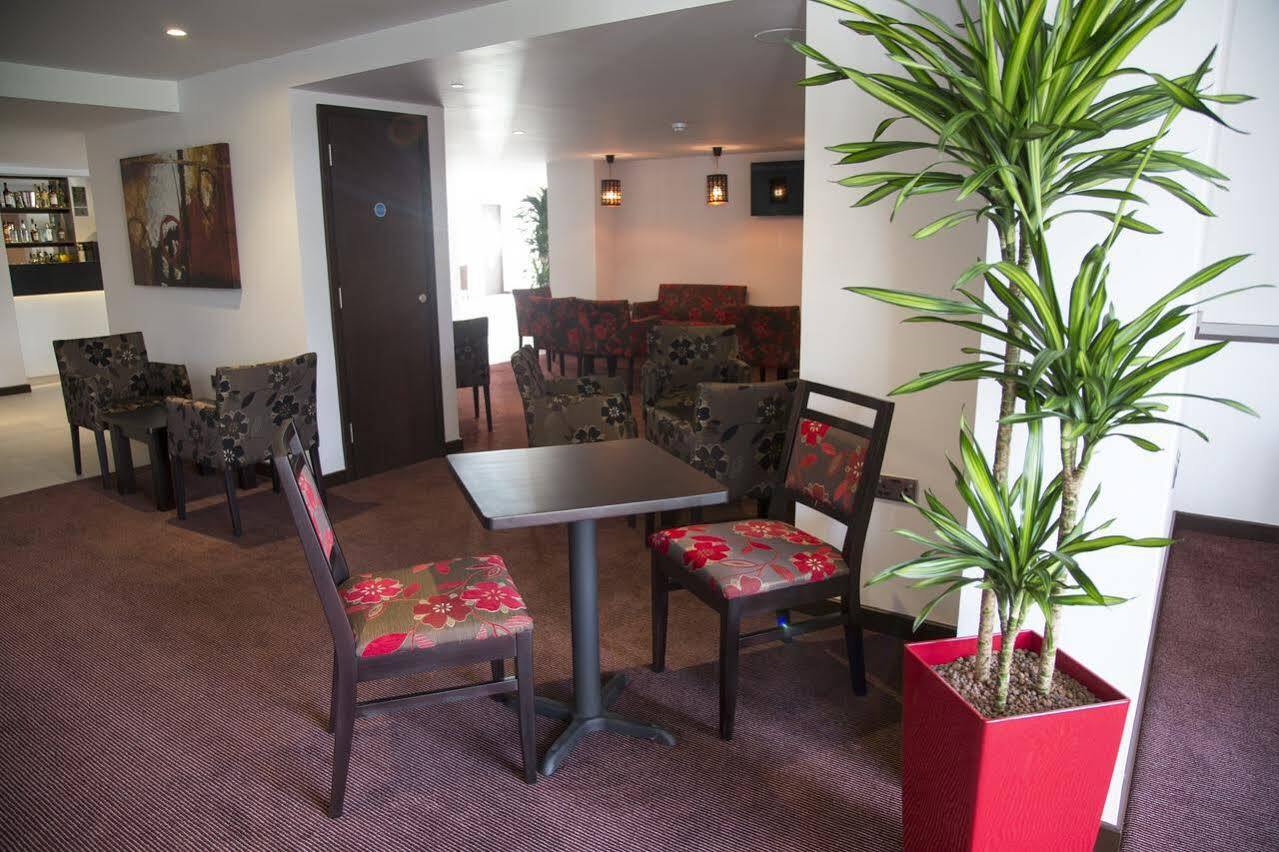 Ramada Milton Keynes Otel Dış mekan fotoğraf