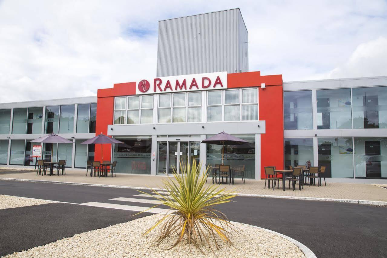Ramada Milton Keynes Otel Dış mekan fotoğraf